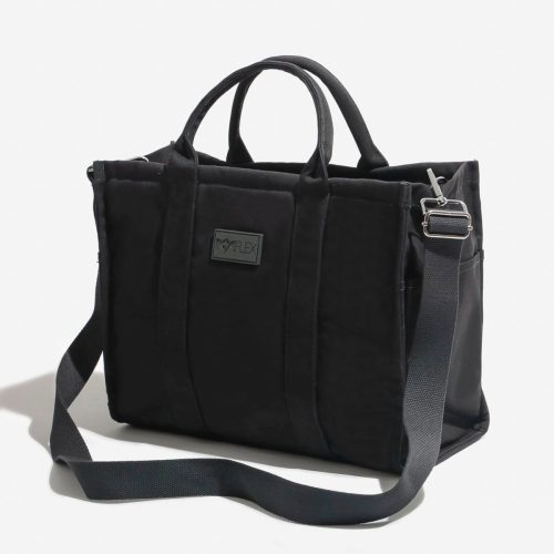 BF PF Black ToteBag Large FrontAngle 77ffc280 d088 4b4d 9a43 59a564de2364