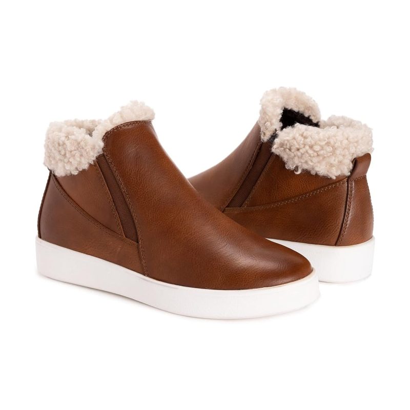 MukLuksWomen sMontanaBigSkyAnkleBootie Cognac 3