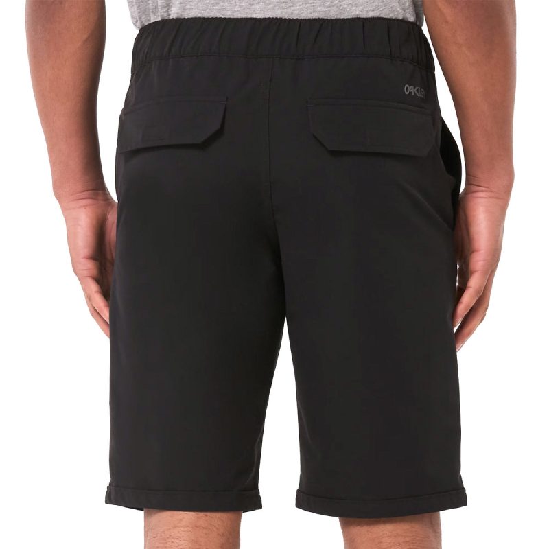 OakleyMen sRoamCommuterRCShorts Blackout 2