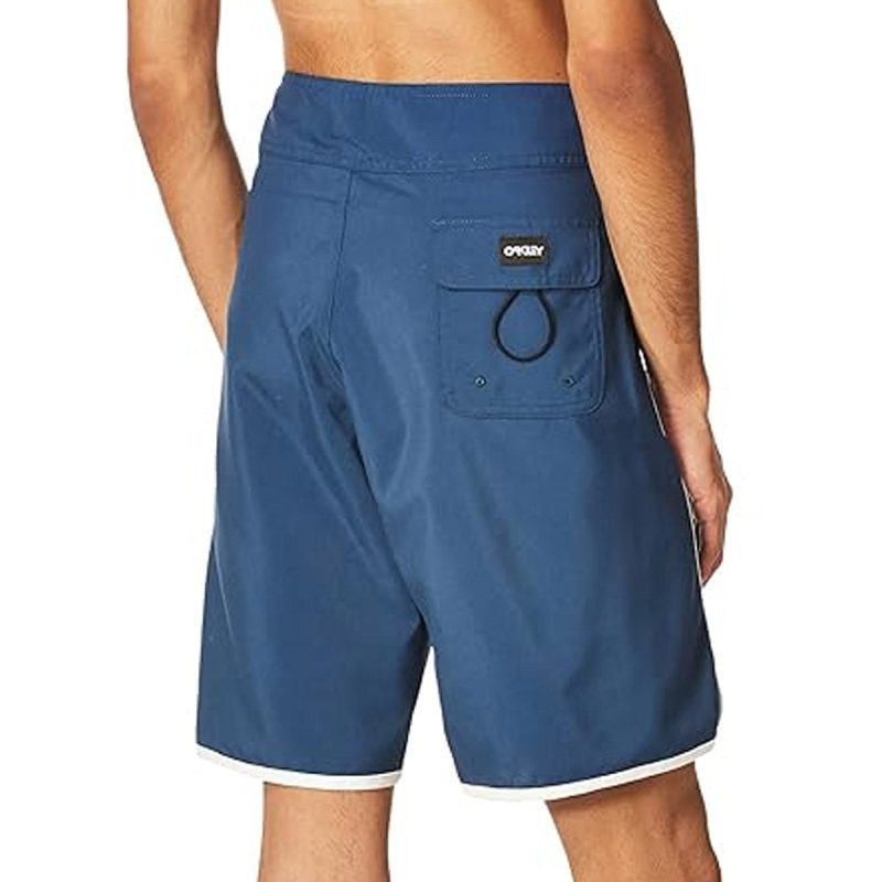 OakleyMen sSolidCrest19 Boardshorts Poseidon 2